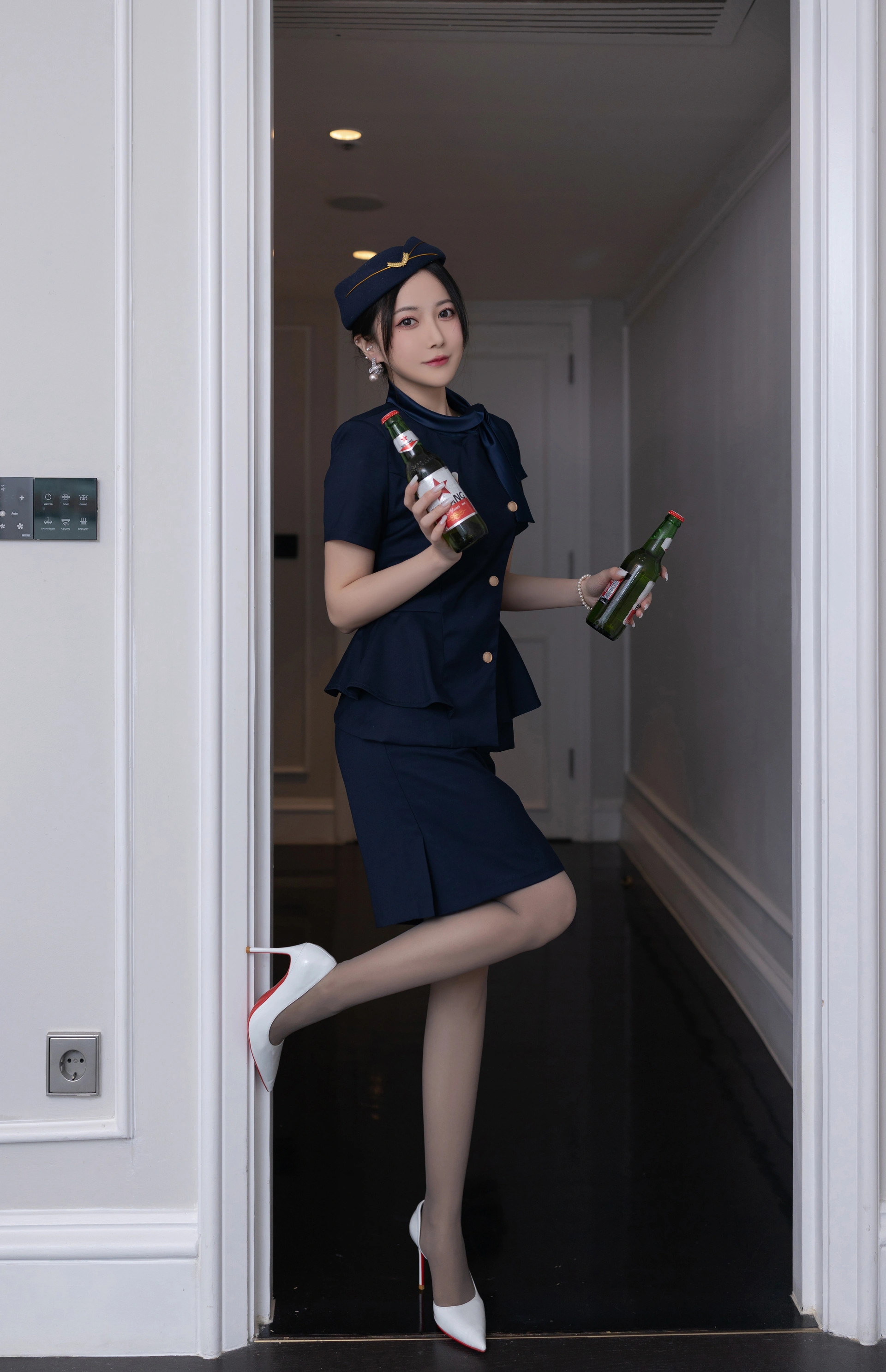 鱼子酱Fish（私拍）- NO.216《空姐制服》写真 3
